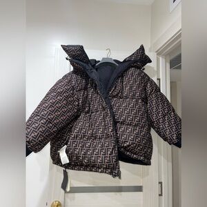 New with tags Fendi Reversible oversized puffer jacket size Medium